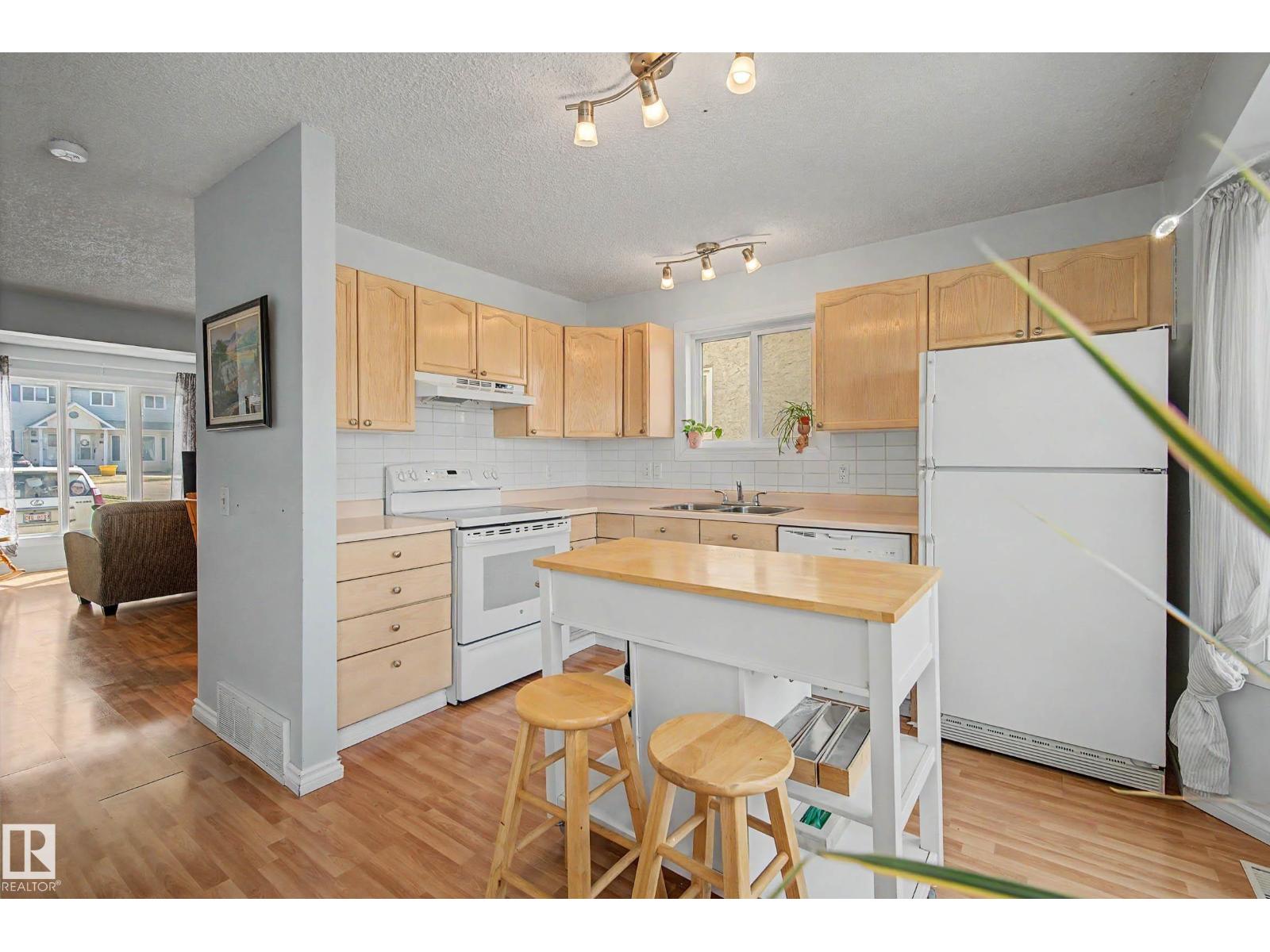 #129 5 ABERDEEN WY, Stony Plain