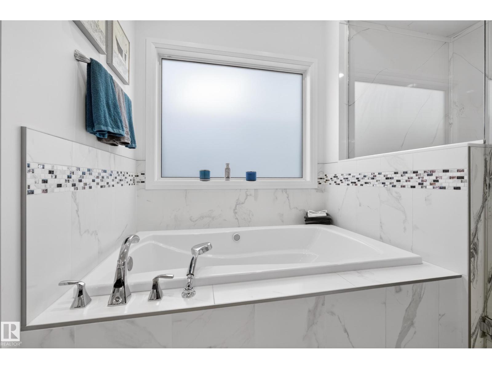 9245 87 ST NW, Edmonton