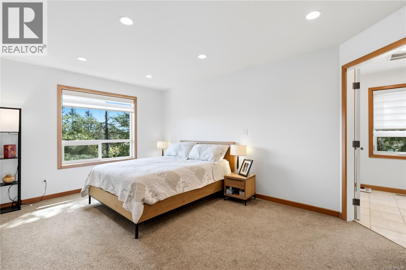 5070 Katherine Dr - 33