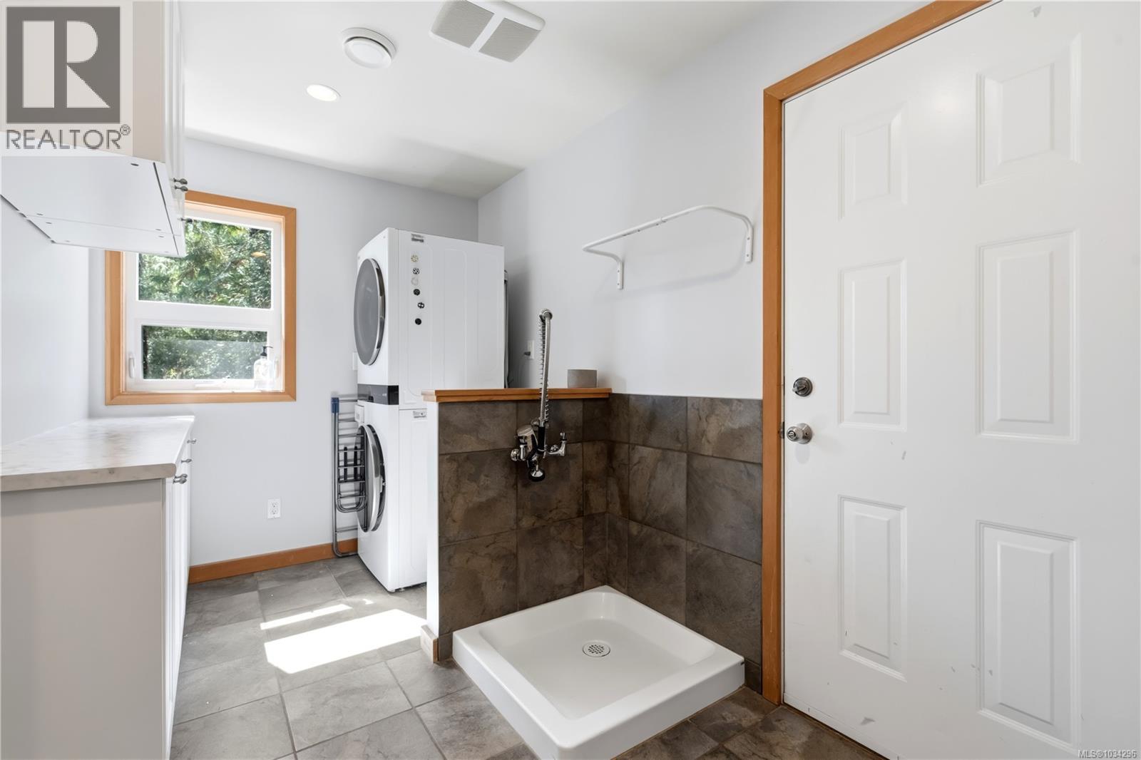 5070 Katherine Dr - 48