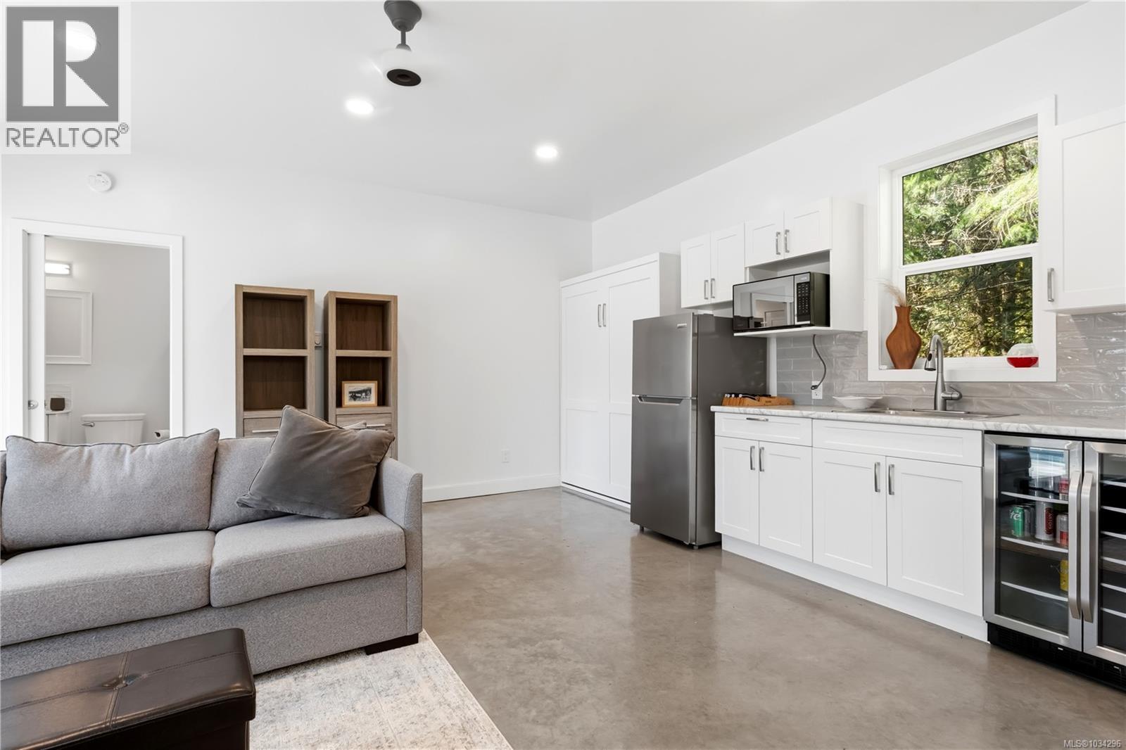 5070 Katherine Dr - 68