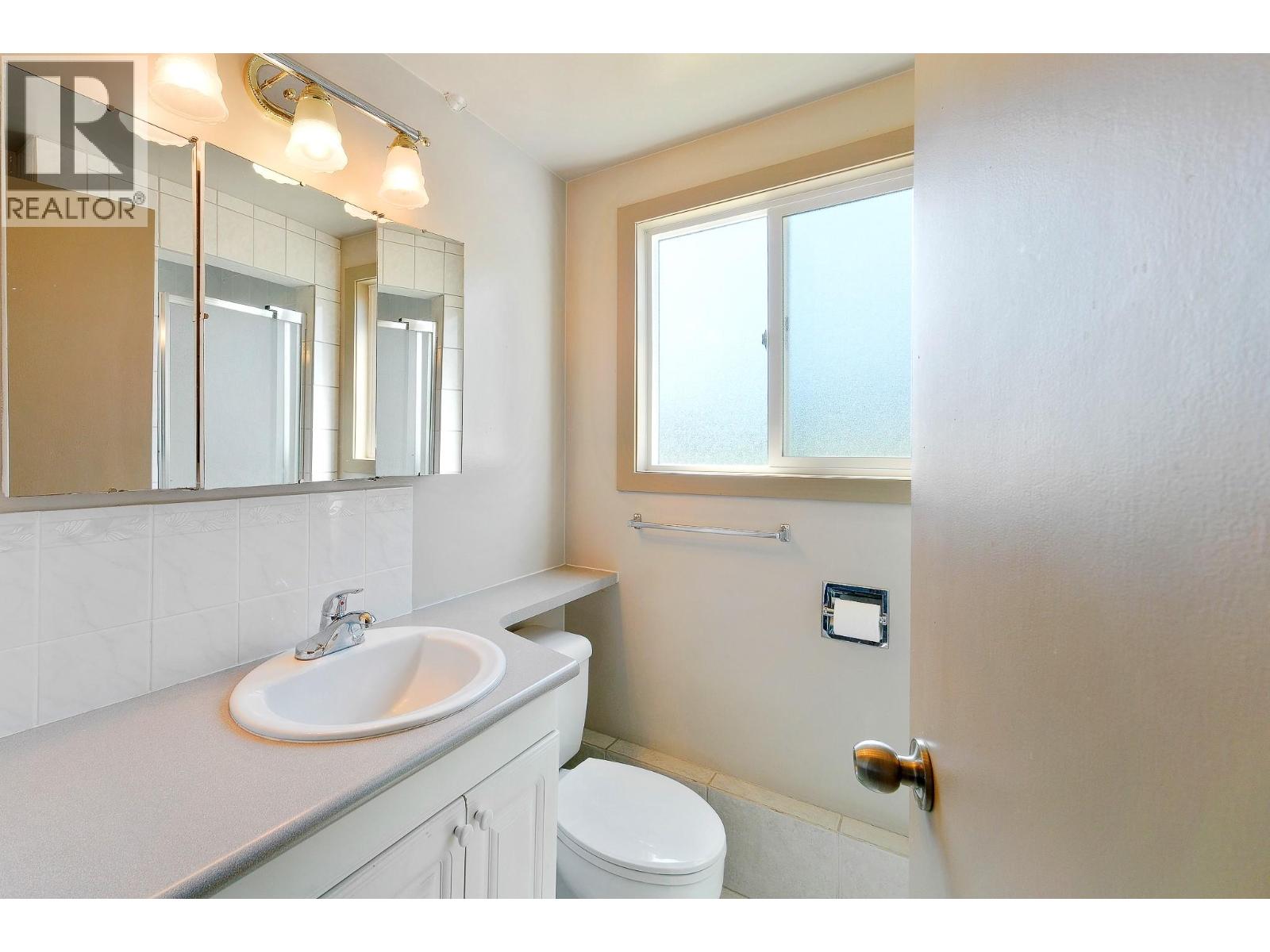 440 Molnar Road, Kelowna