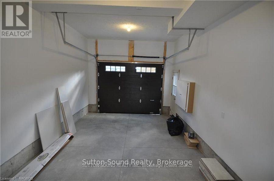 642 8TH STREET W - 8
