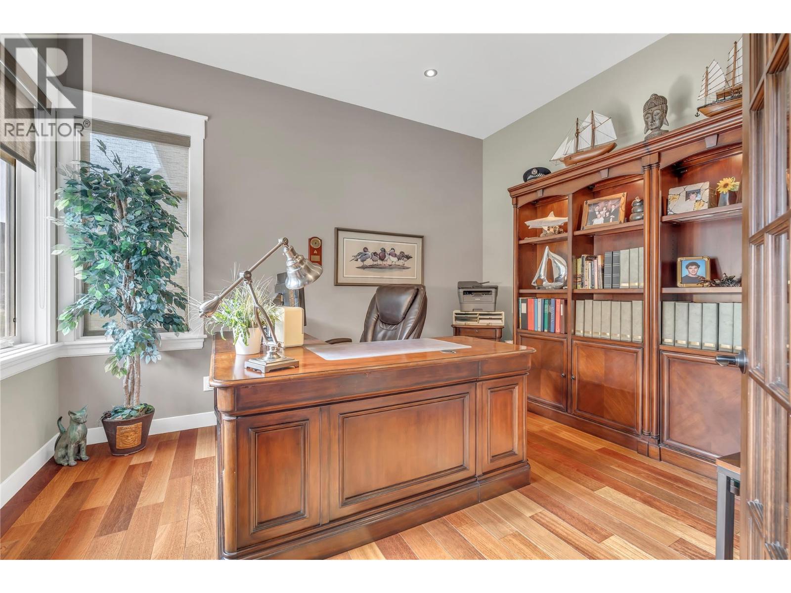 166 Vintage Boulevard - 28