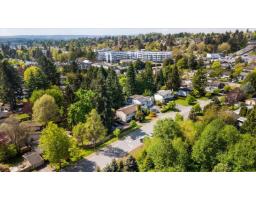 19426 63a Avenue, Surrey, BC V3S7L6 Photo 24