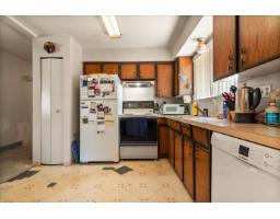 19426 63a Avenue, Surrey, BC V3S7L6 Photo 6