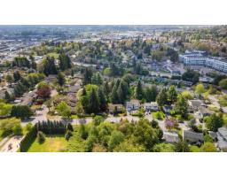19426 63a Avenue, Surrey, BC V3S7L6 Photo 27