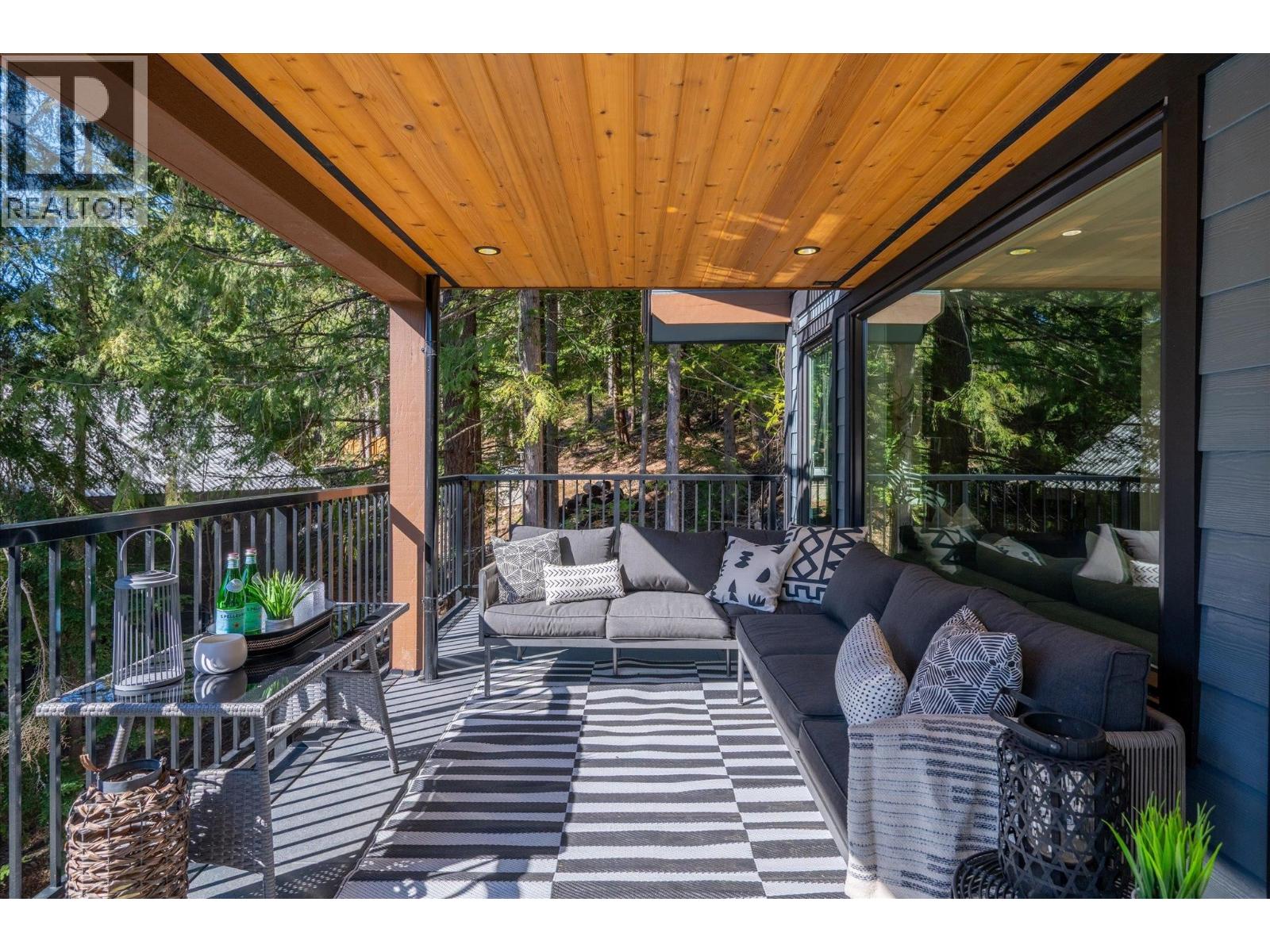 8353 RAINBOW DRIVE, Whistler