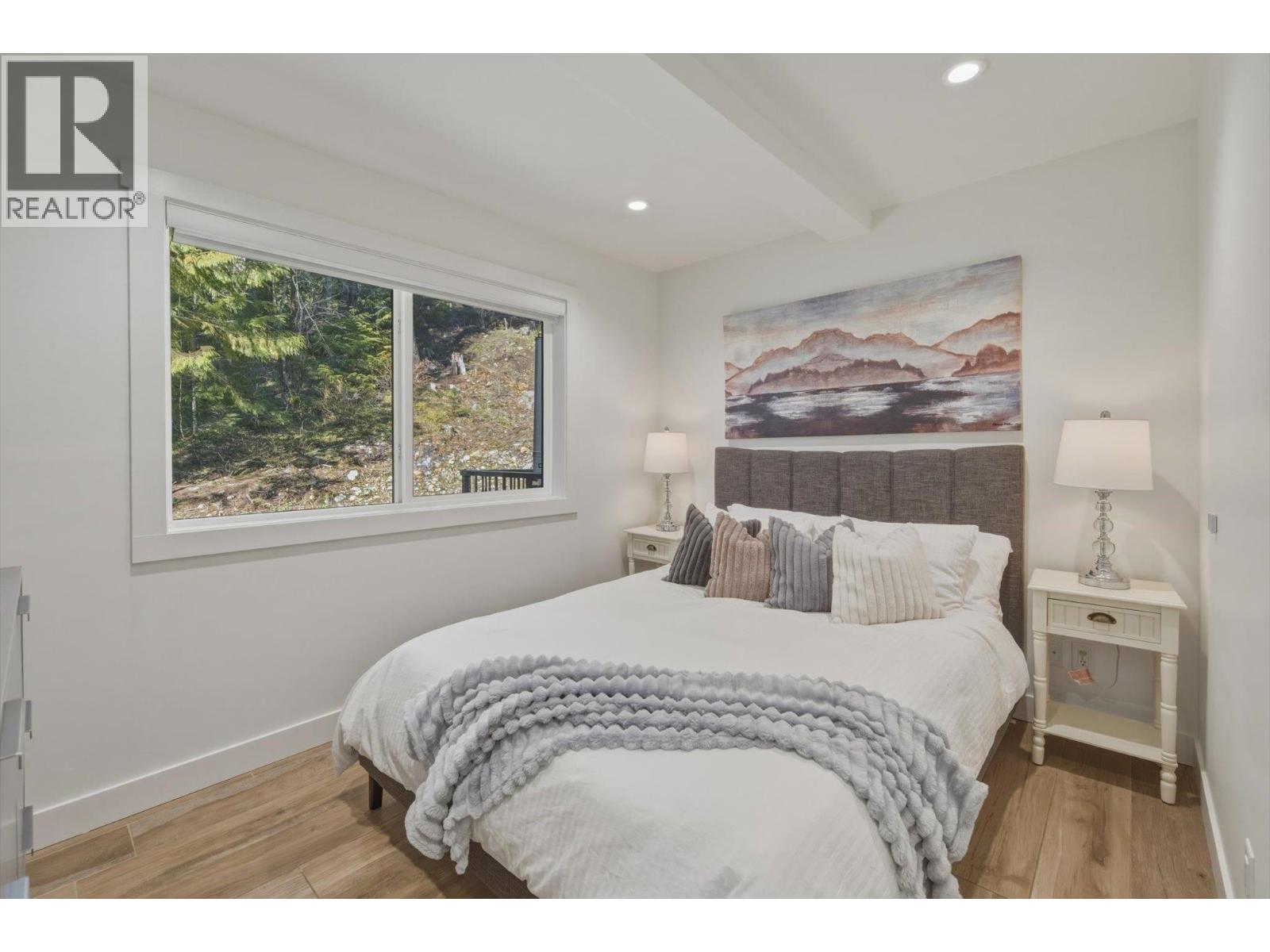 8353 RAINBOW DRIVE, Whistler