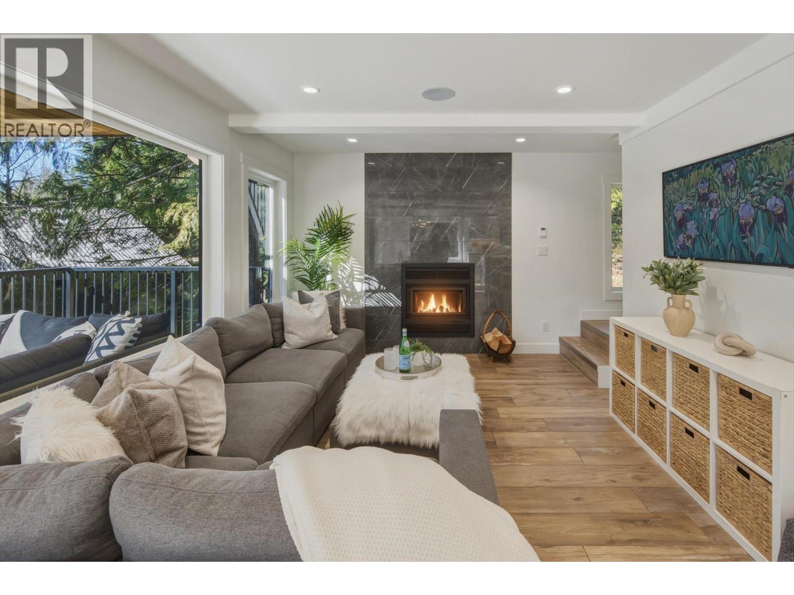 8353 RAINBOW DRIVE, Whistler