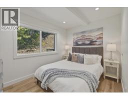 8353 Rainbow Drive, Whistler, BC V8E0G1 Photo 22