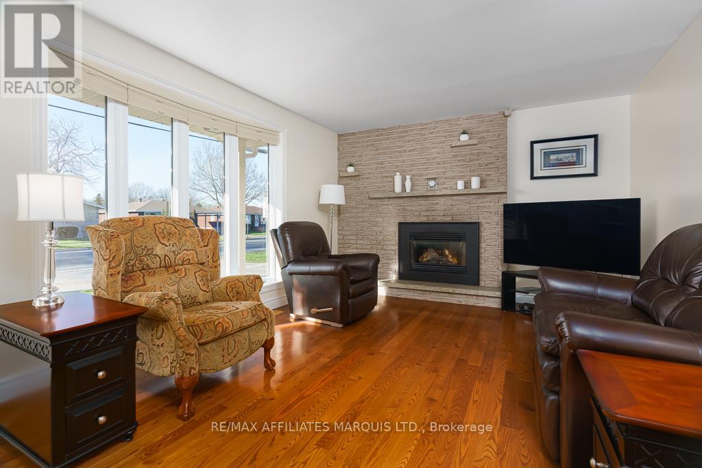 1503 SECOND STREET E - 6
