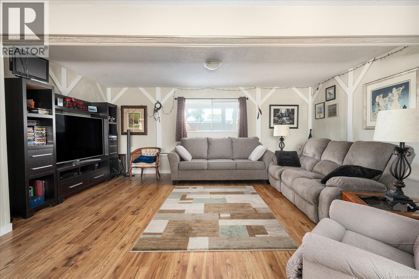 1583 Juan De Fuca Blvd - 11