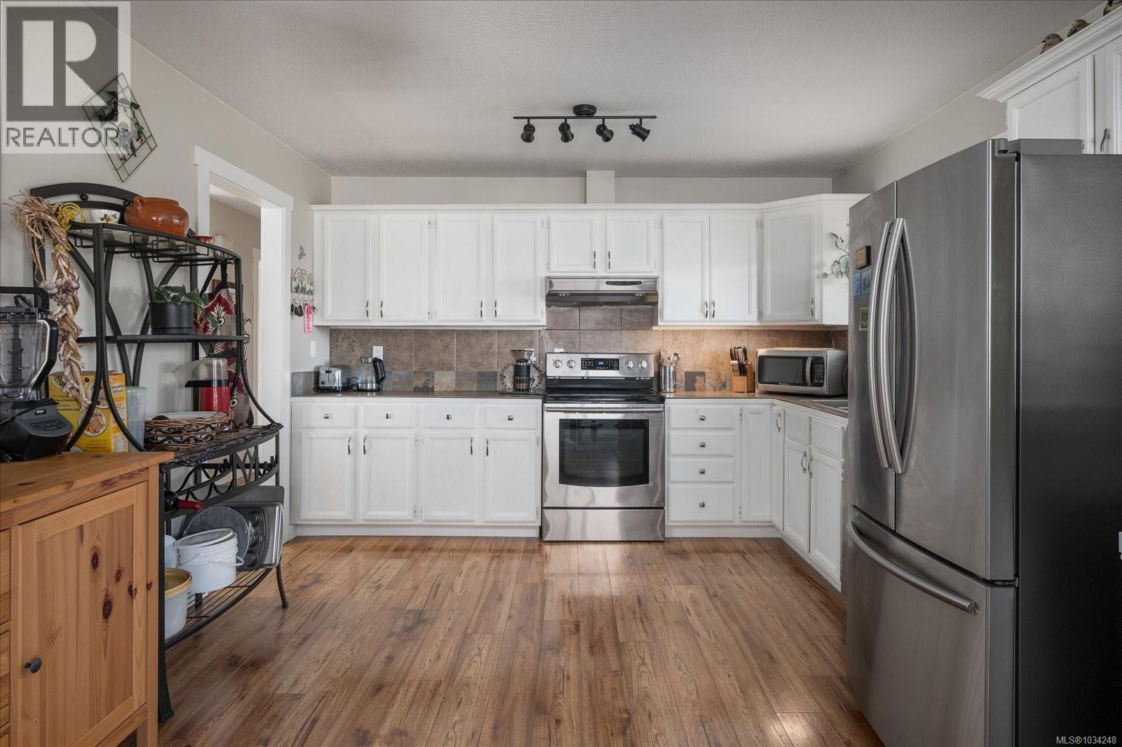 1583 Juan De Fuca Blvd - Image 2