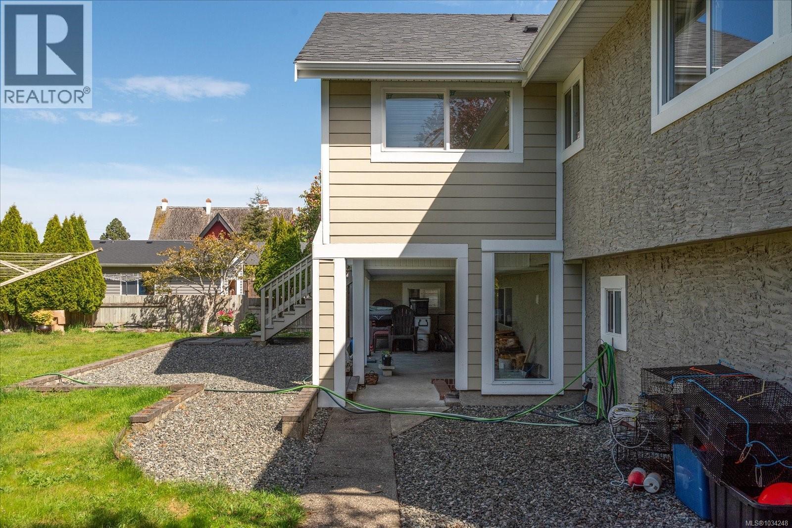 1583 Juan De Fuca Blvd - 42