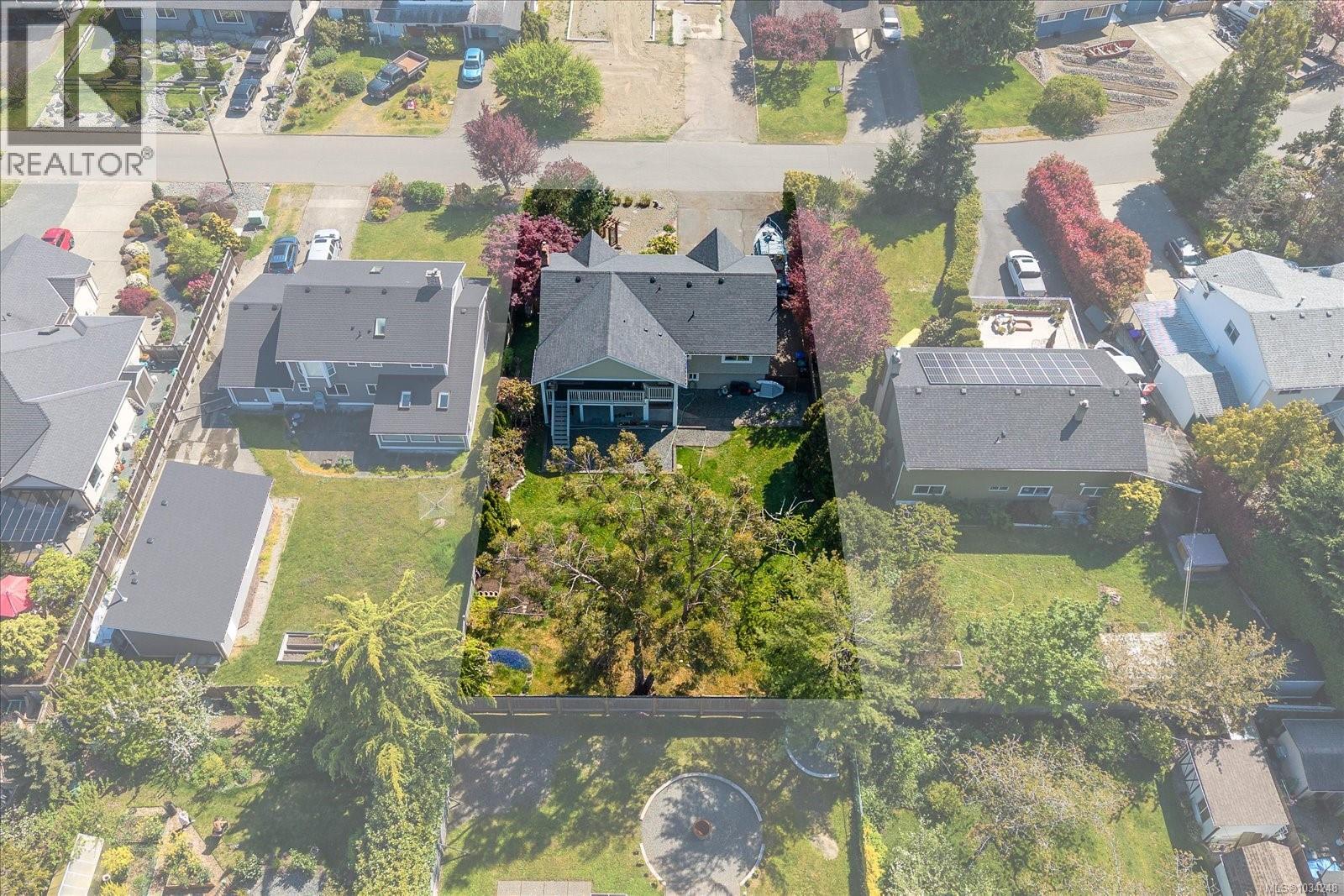 1583 Juan De Fuca Blvd - 44