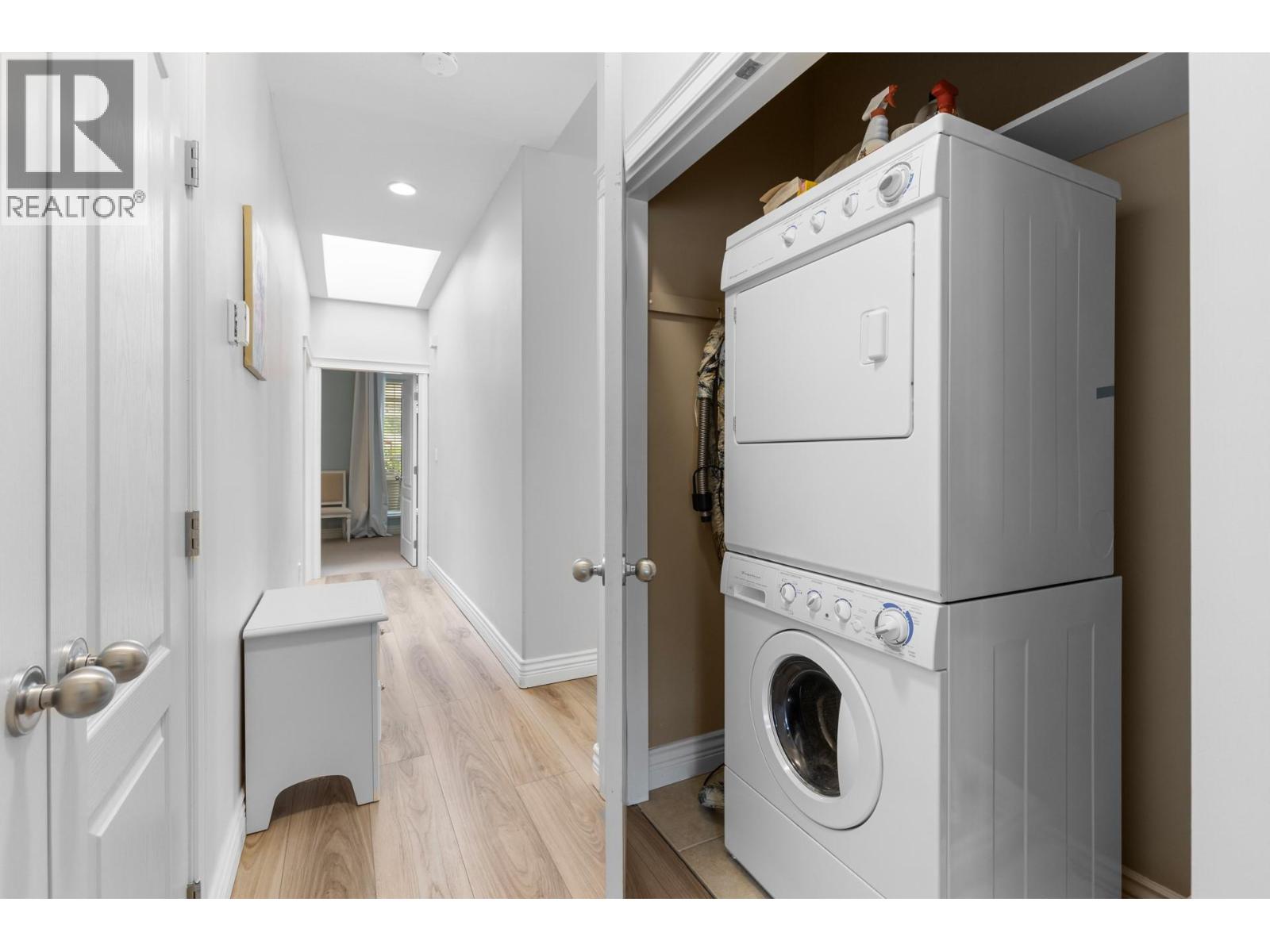 4032A Lake Avenue Unit# A, Peachland