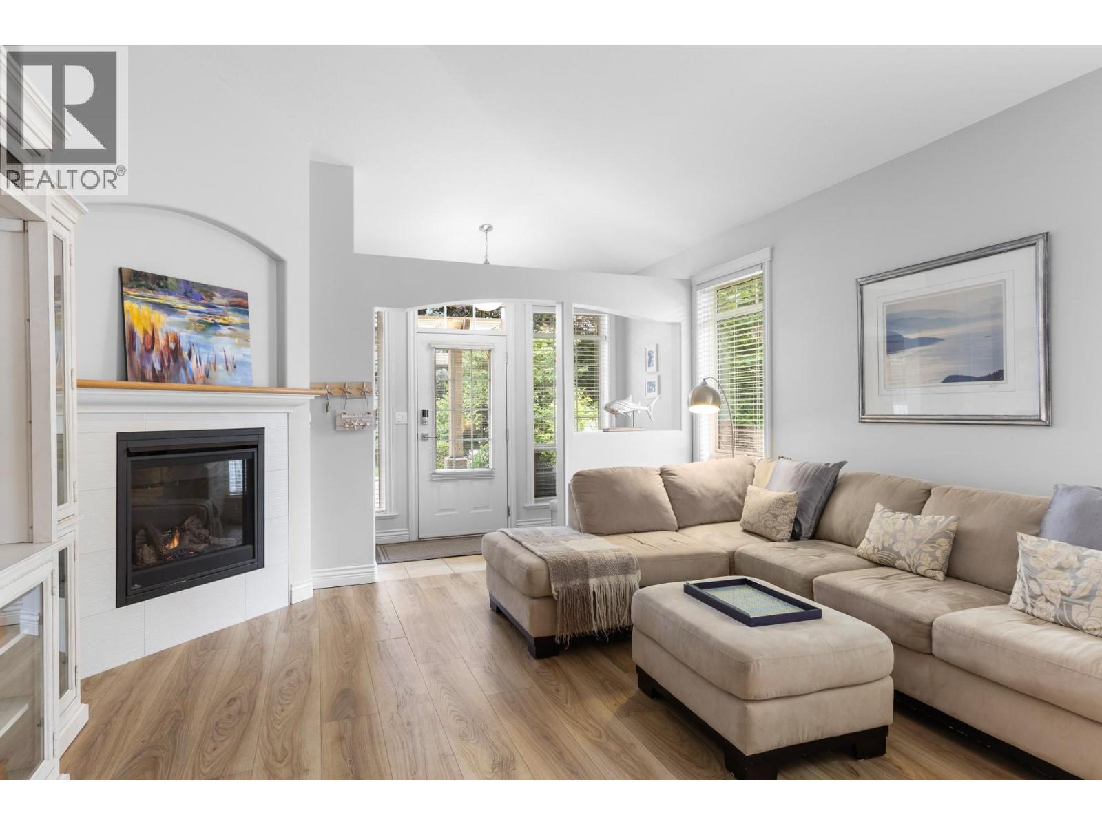 4032A Lake Avenue Unit# A, Peachland