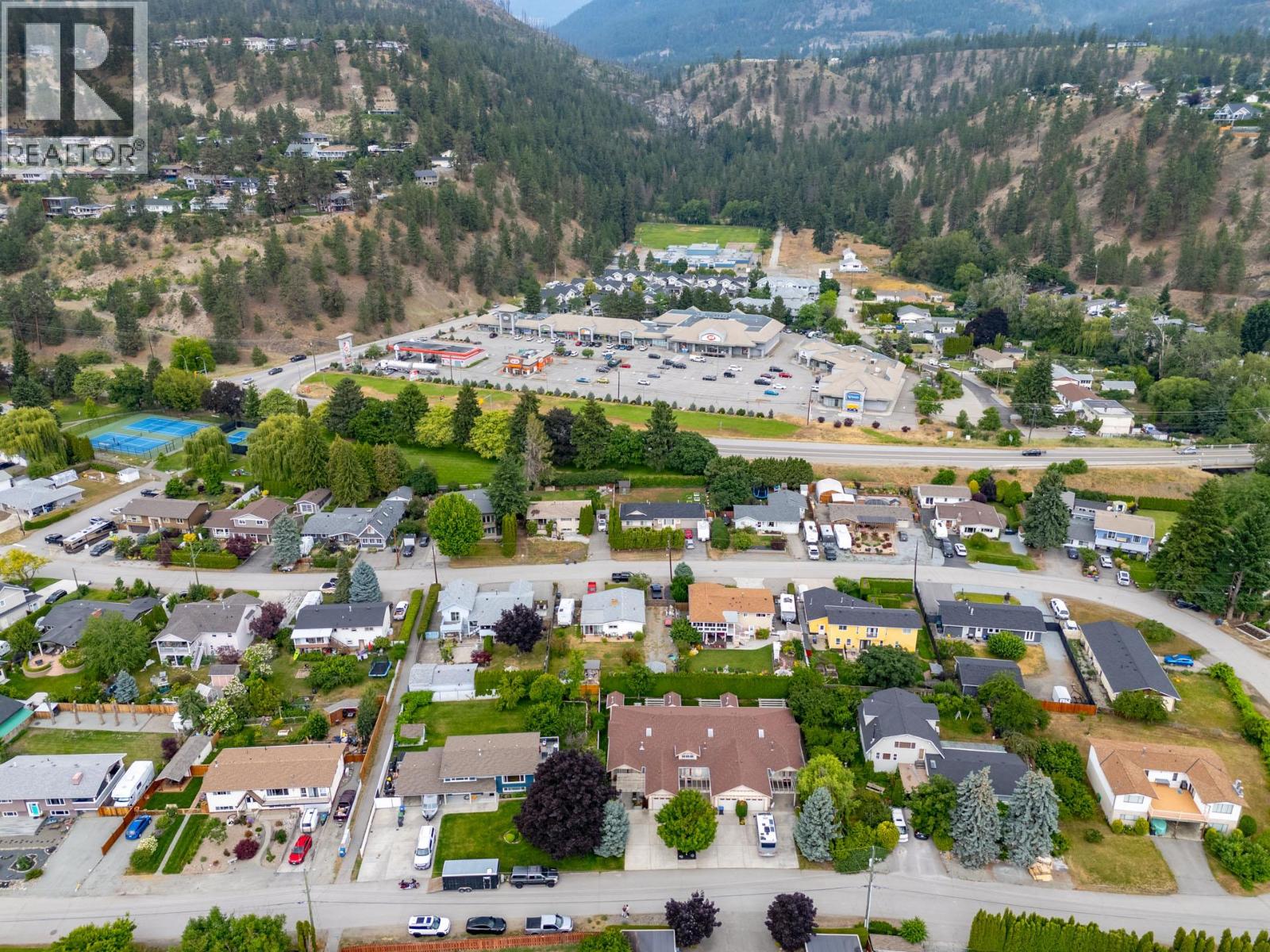 4032A Lake Avenue Unit# A, Peachland
