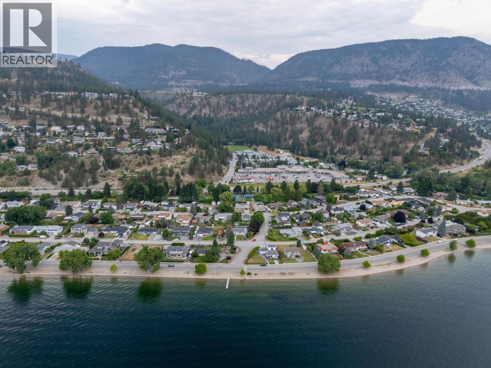 4032A Lake Avenue Unit# A, Peachland