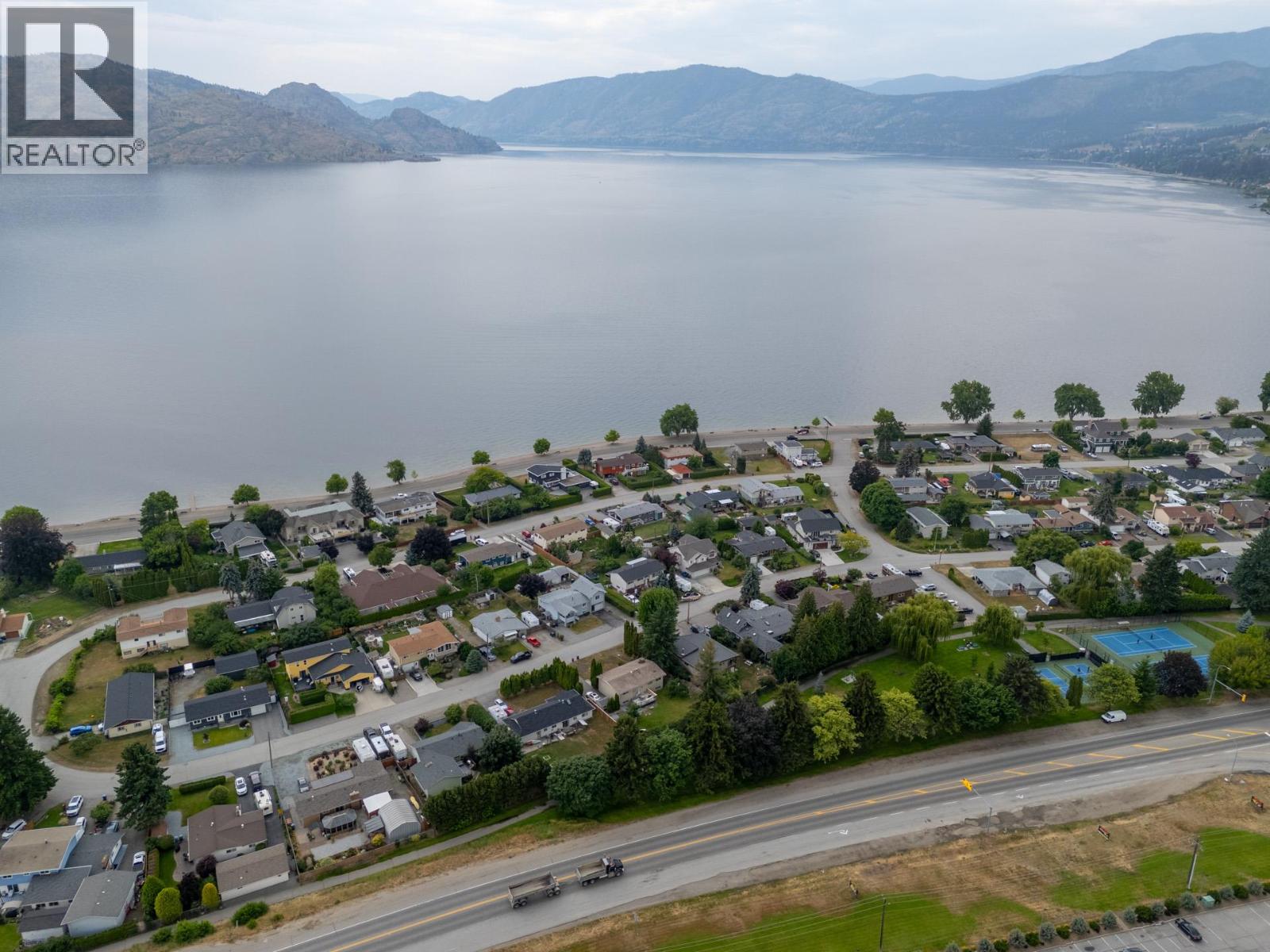 4032A Lake Avenue Unit# A, Peachland
