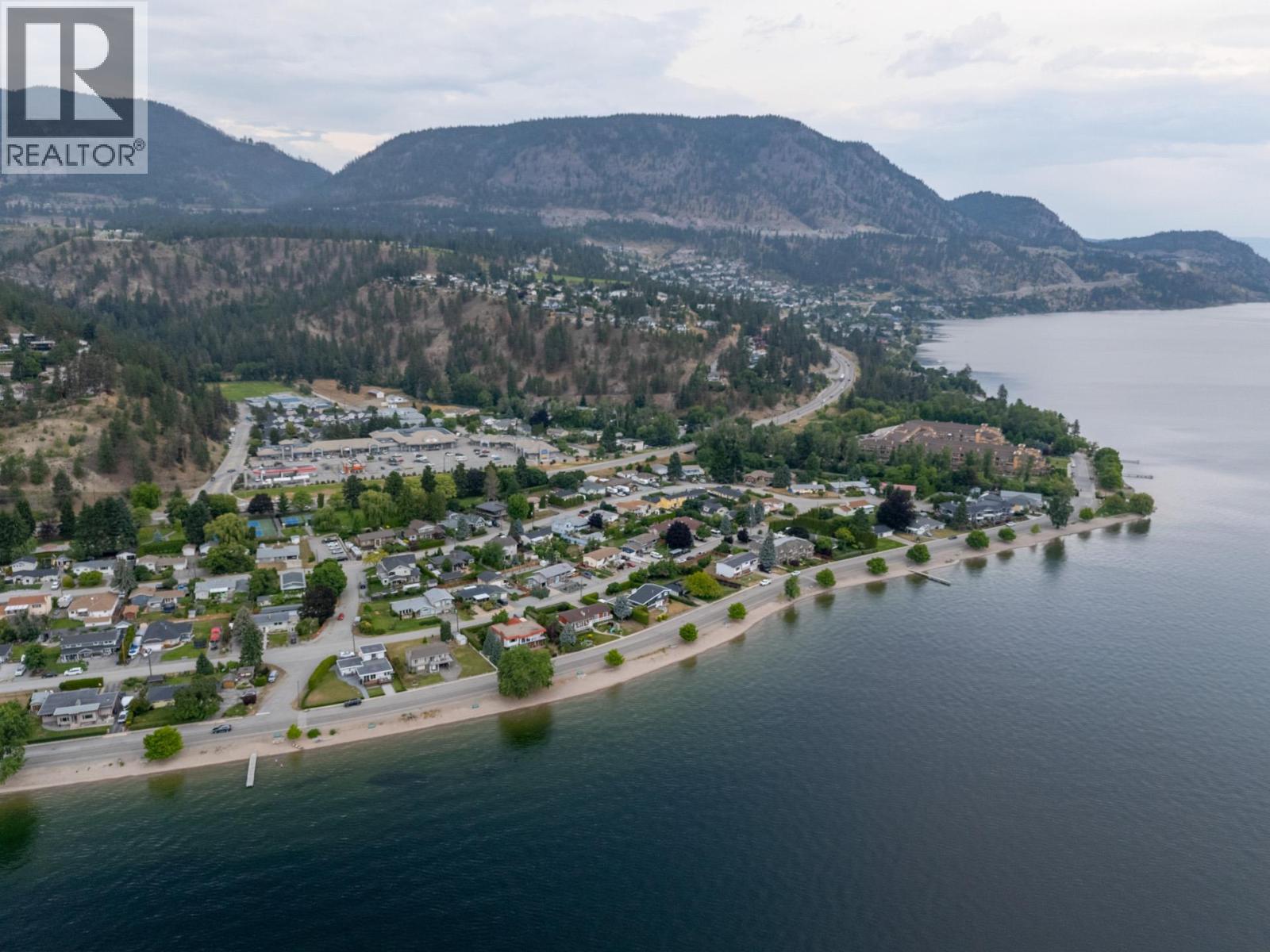 4032A Lake Avenue Unit# A, Peachland