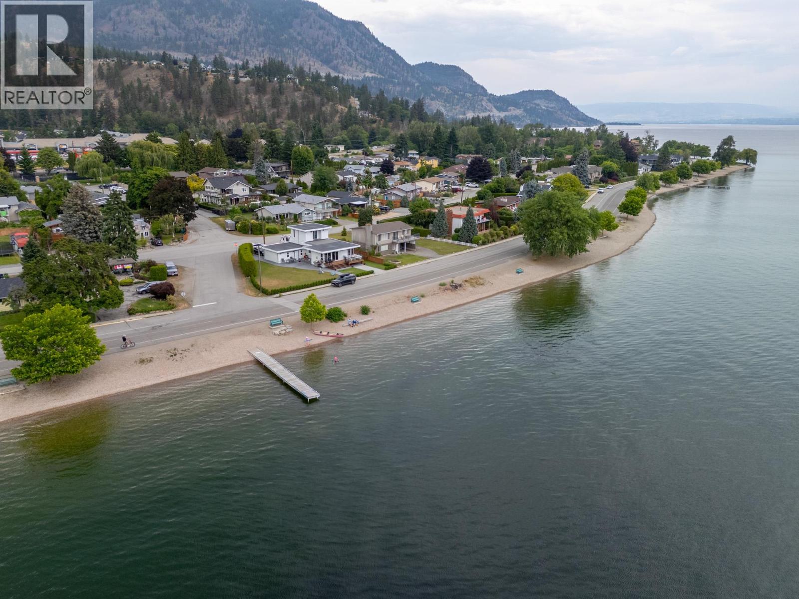 4032A Lake Avenue Unit# A, Peachland