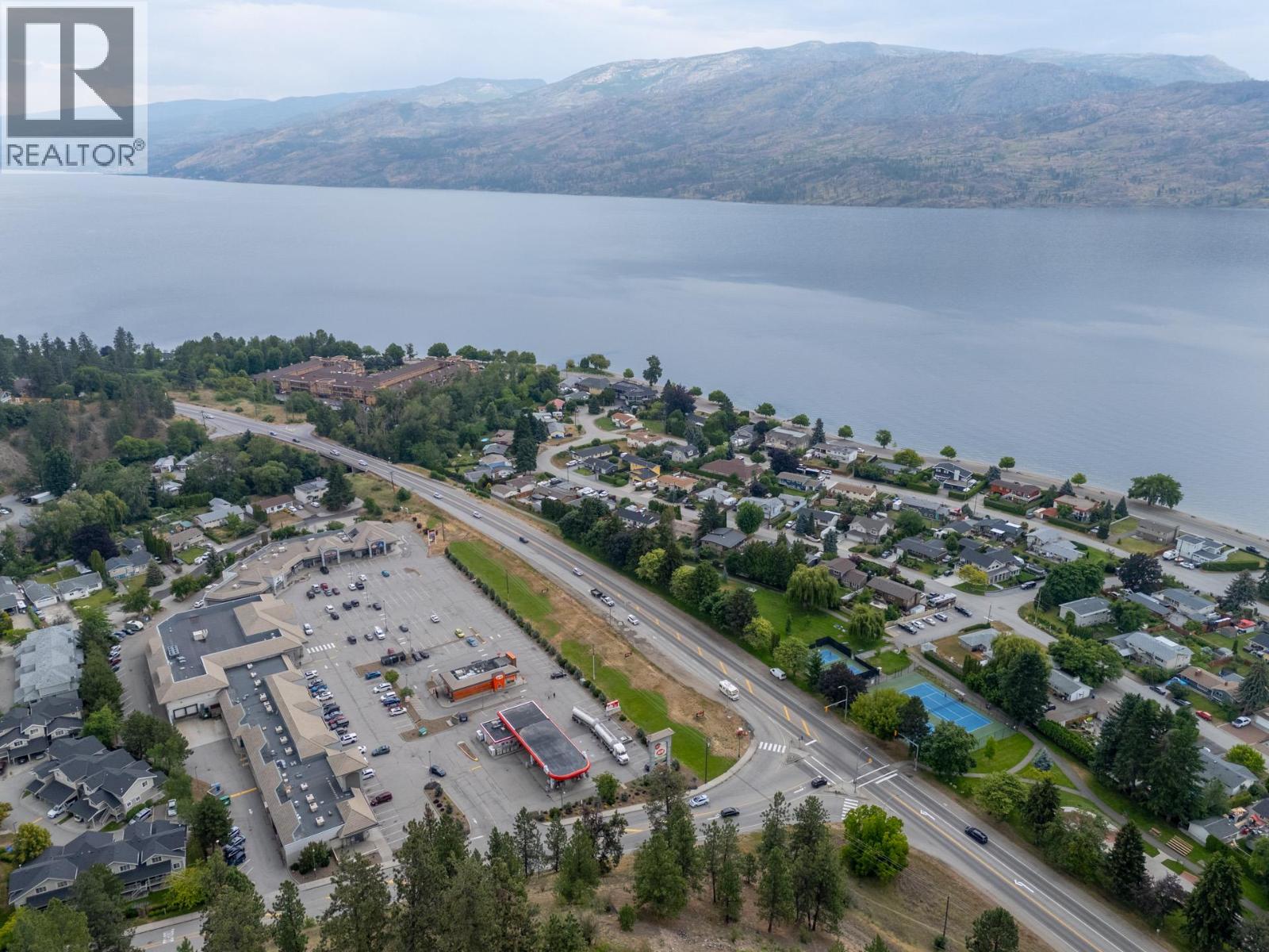 #A 4032A Lake Avenue - 62