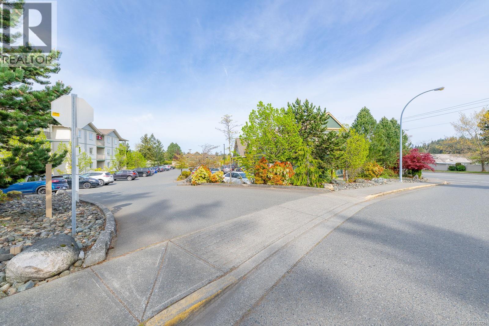 207 4535 Uplands Dr, Nanaimo