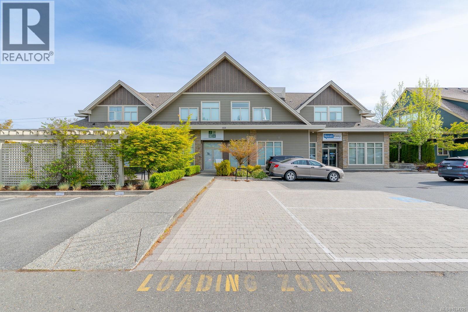 207 4535 Uplands Dr, Nanaimo