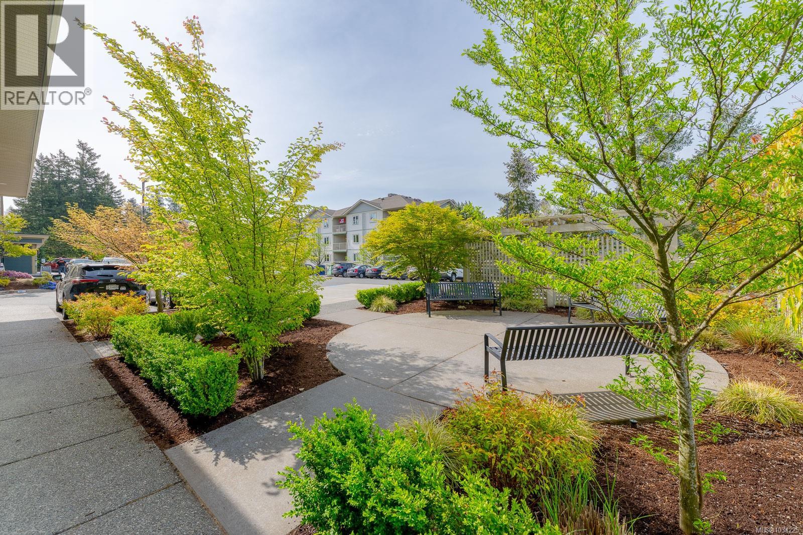 207 4535 Uplands Dr, Nanaimo