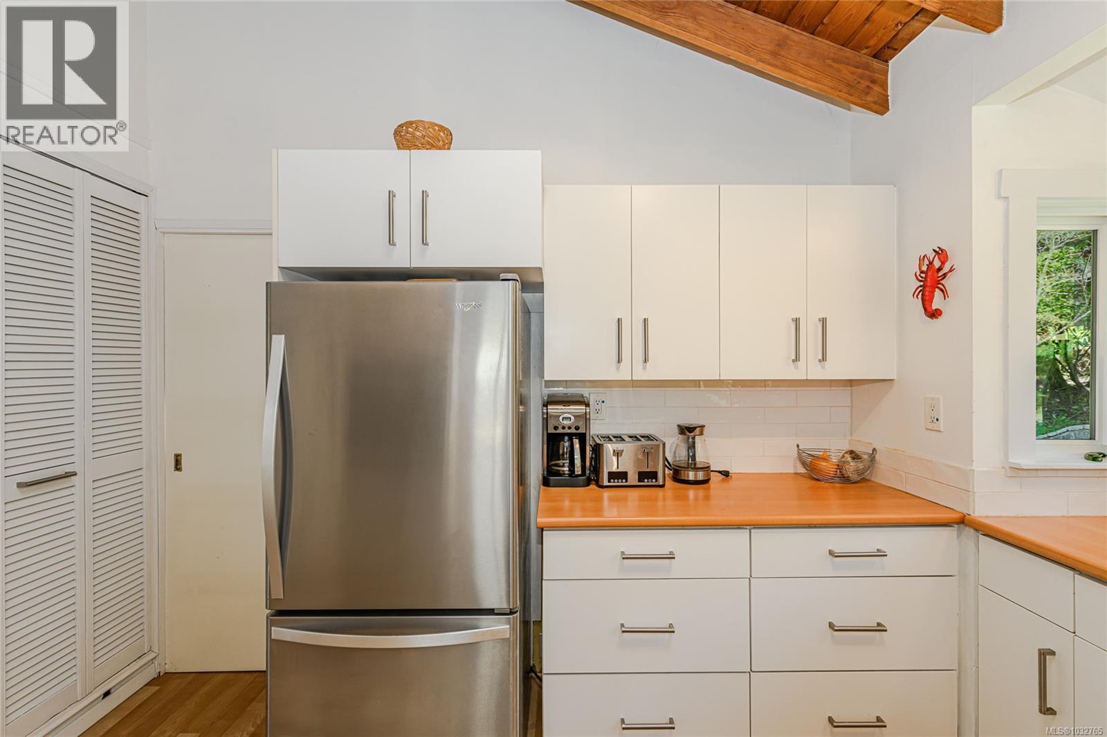  186 Arnell Way, Salt Spring