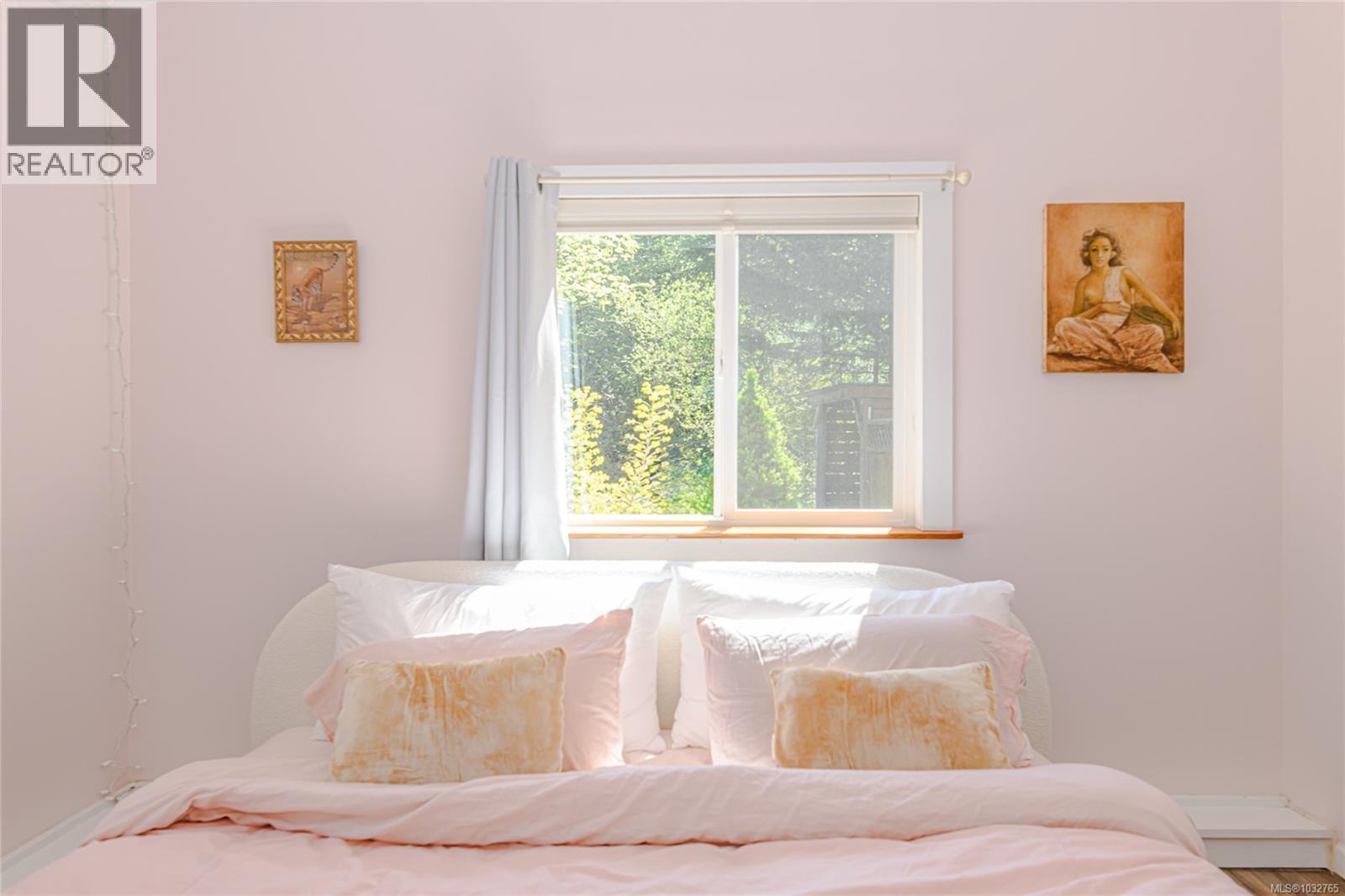  186 Arnell Way, Salt Spring