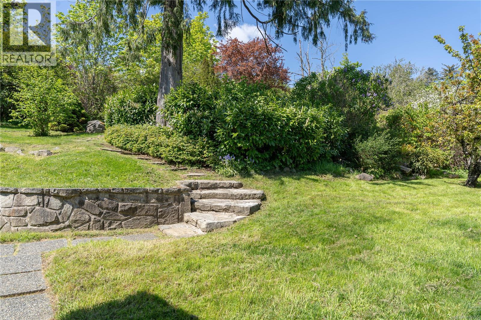  186 Arnell Way, Salt Spring