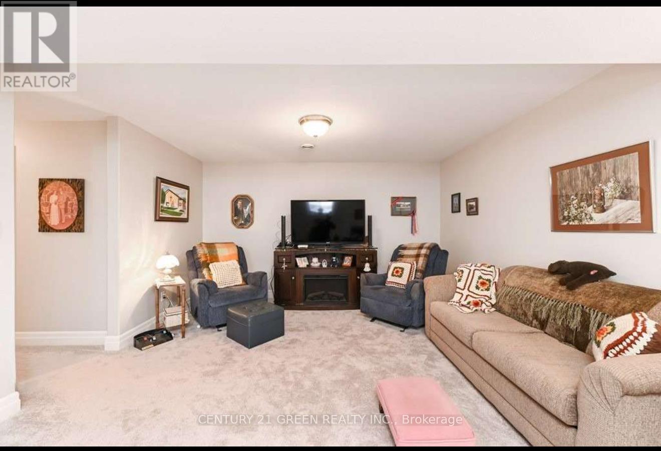 100 SPRUCE GARDENS COURT - 17