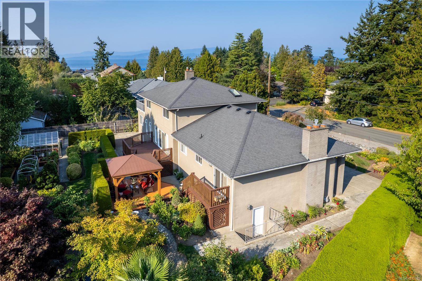823 Glenhale Cres - 4