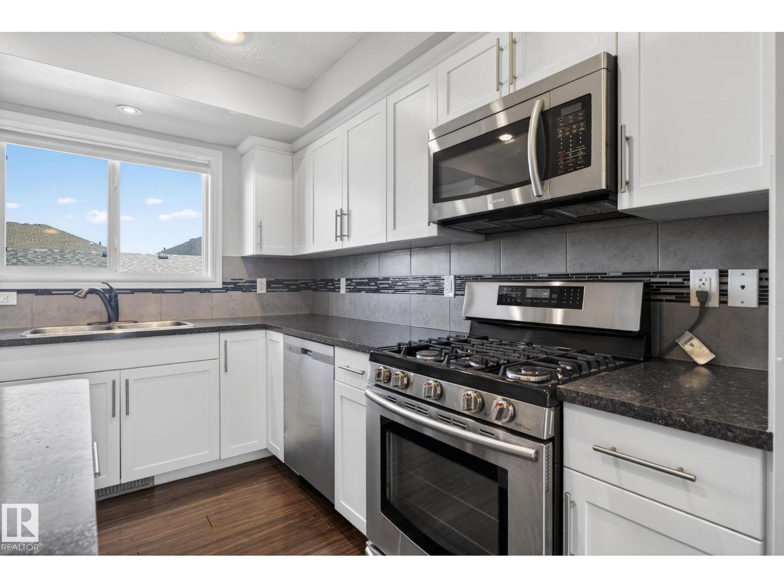 332 NELSON DR, Spruce Grove