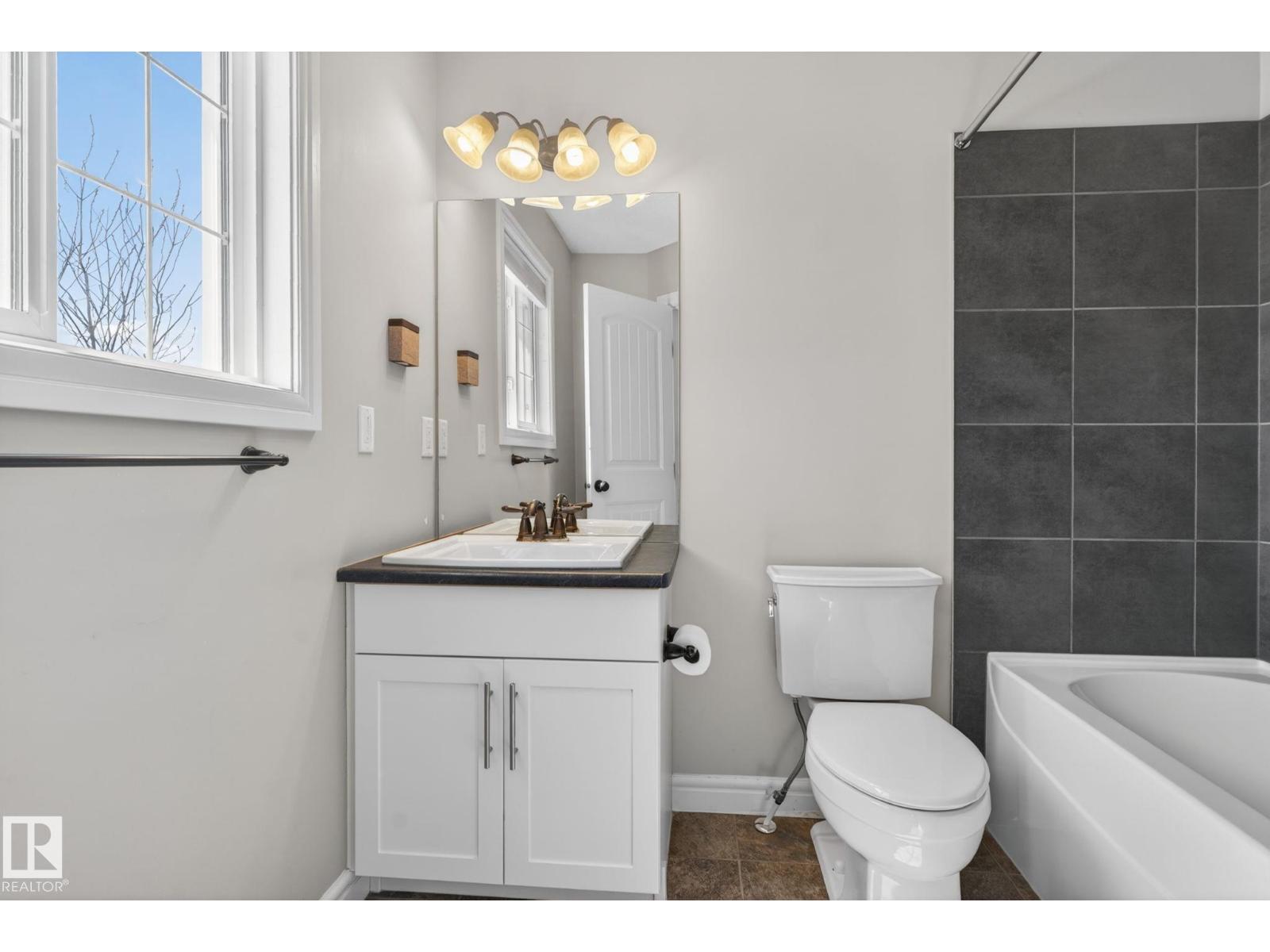 332 NELSON DR, Spruce Grove