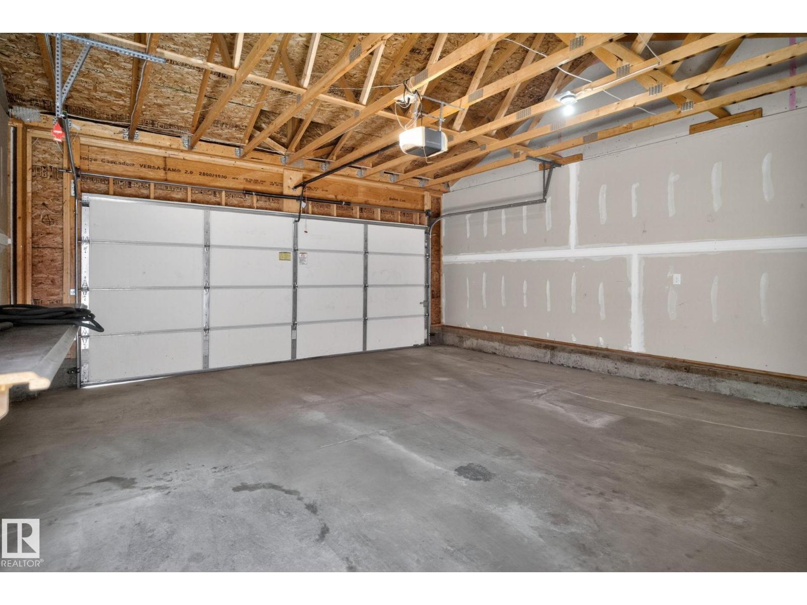 332 NELSON DR, Spruce Grove