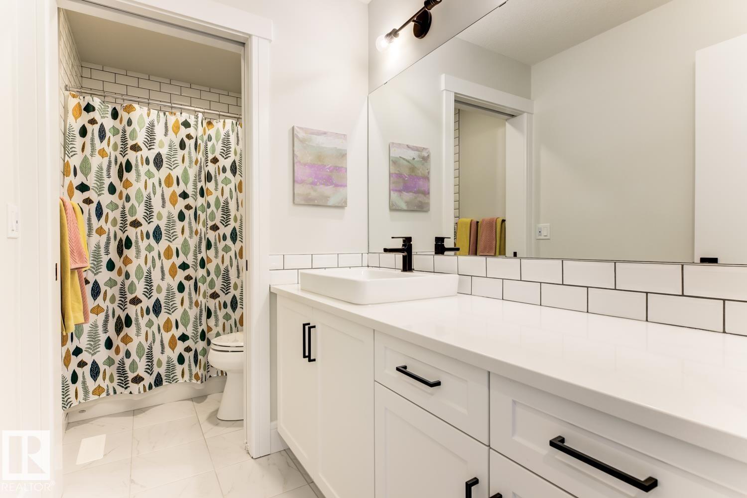 20484 128 AV NW, Edmonton
