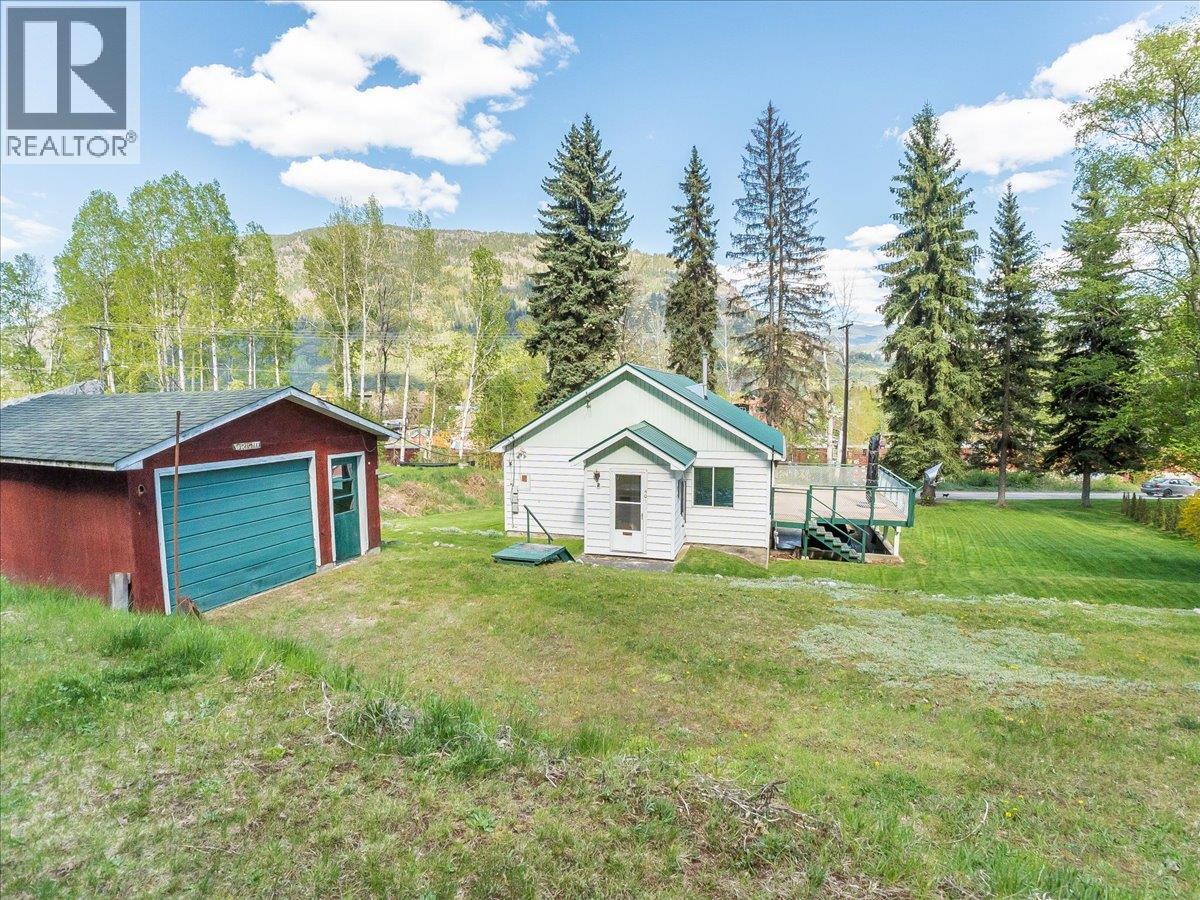 401 Lakeview Street - 11