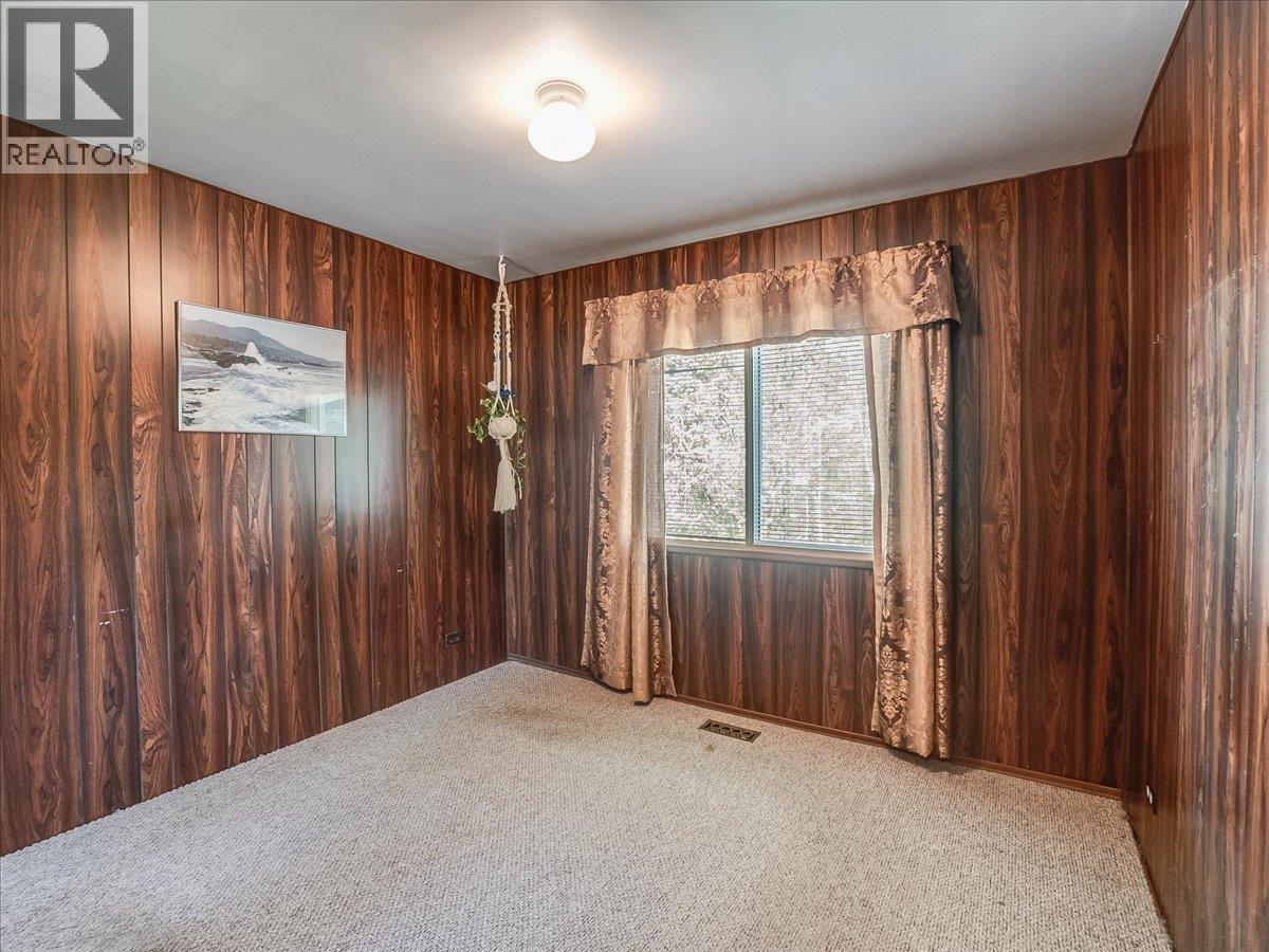 401 Lakeview Street - 27