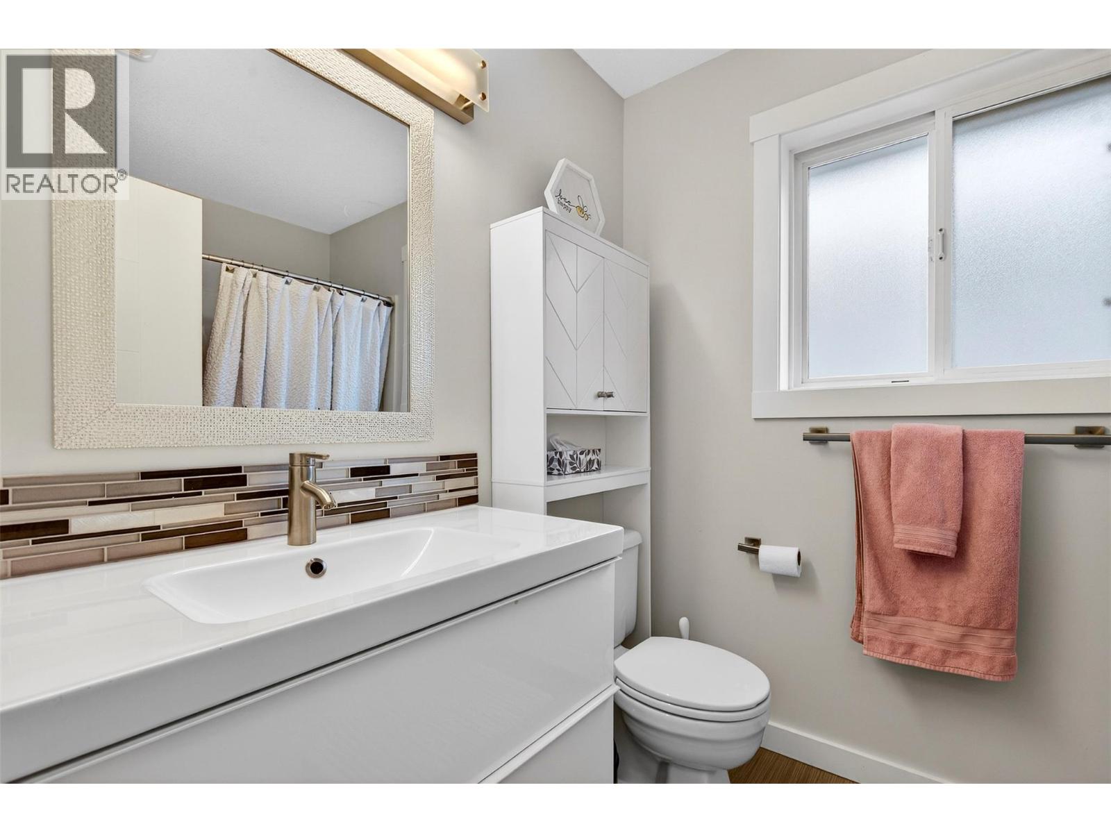 109 2220 Shannon Ridge Drive, West Kelowna