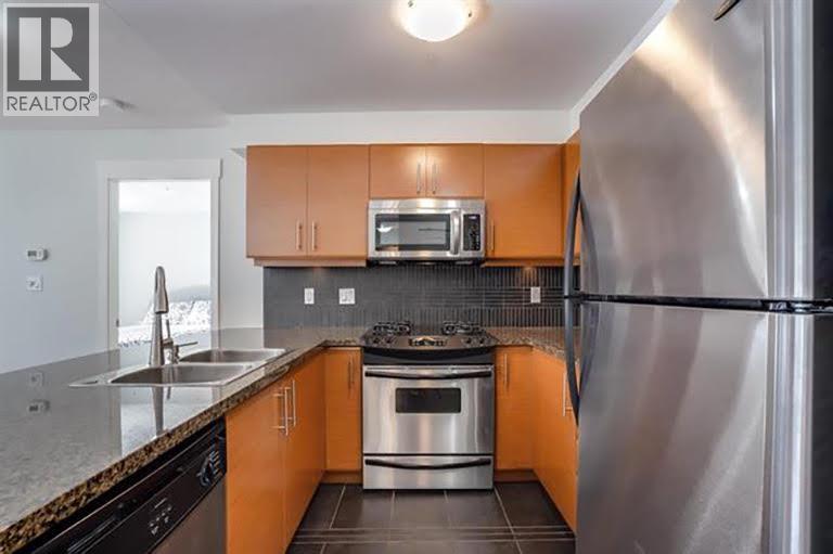 204 1706 56 STREET, Delta