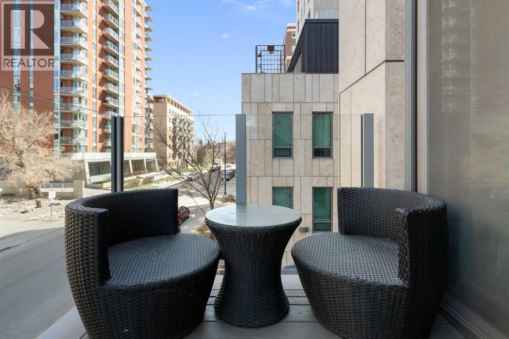 #203 137 26 Avenue SW - 19