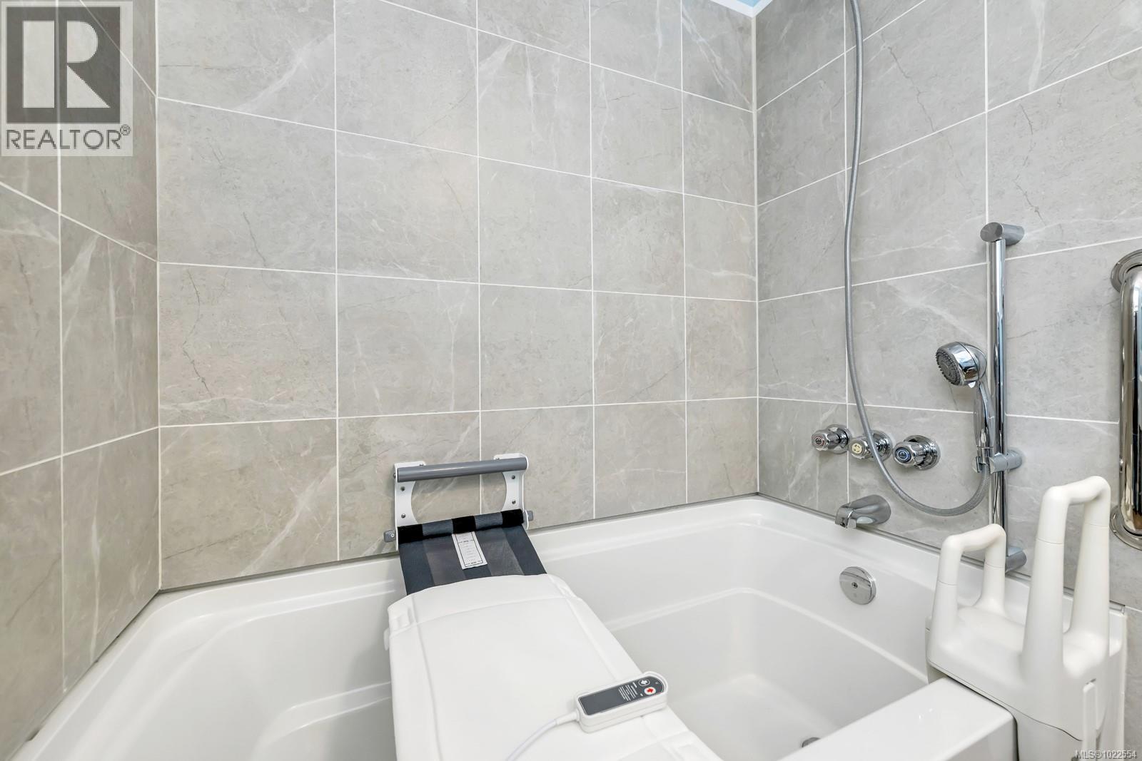 #32 7021 Grant Rd - 19