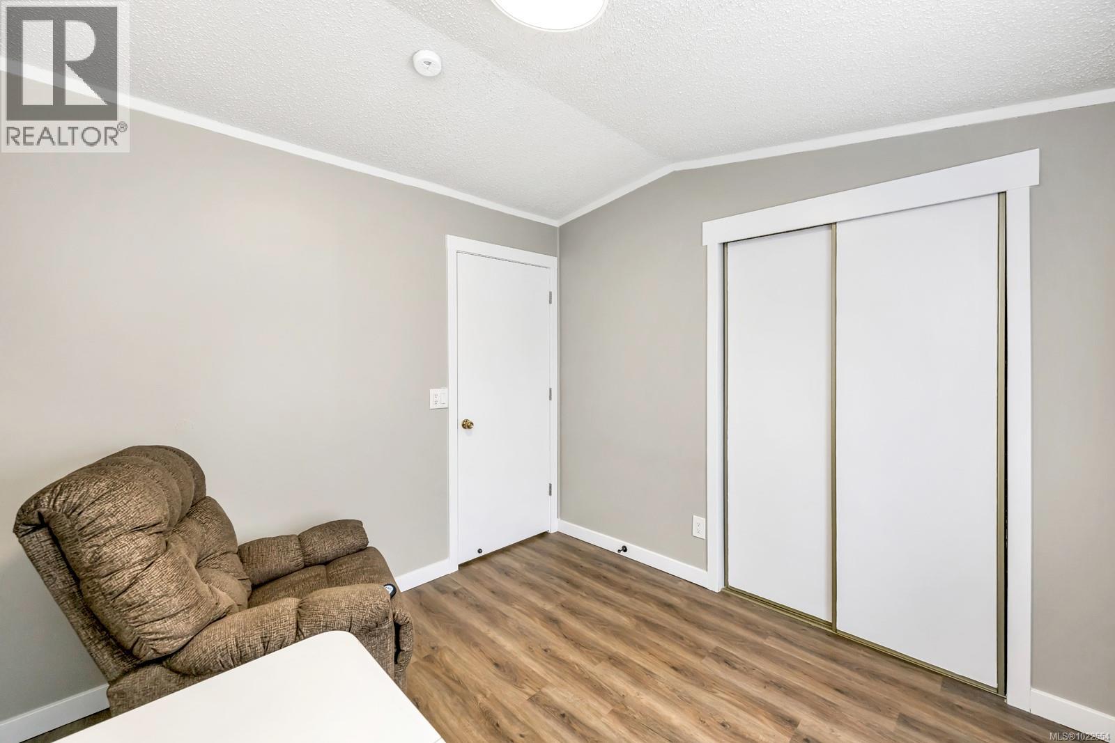 #32 7021 Grant Rd - 28
