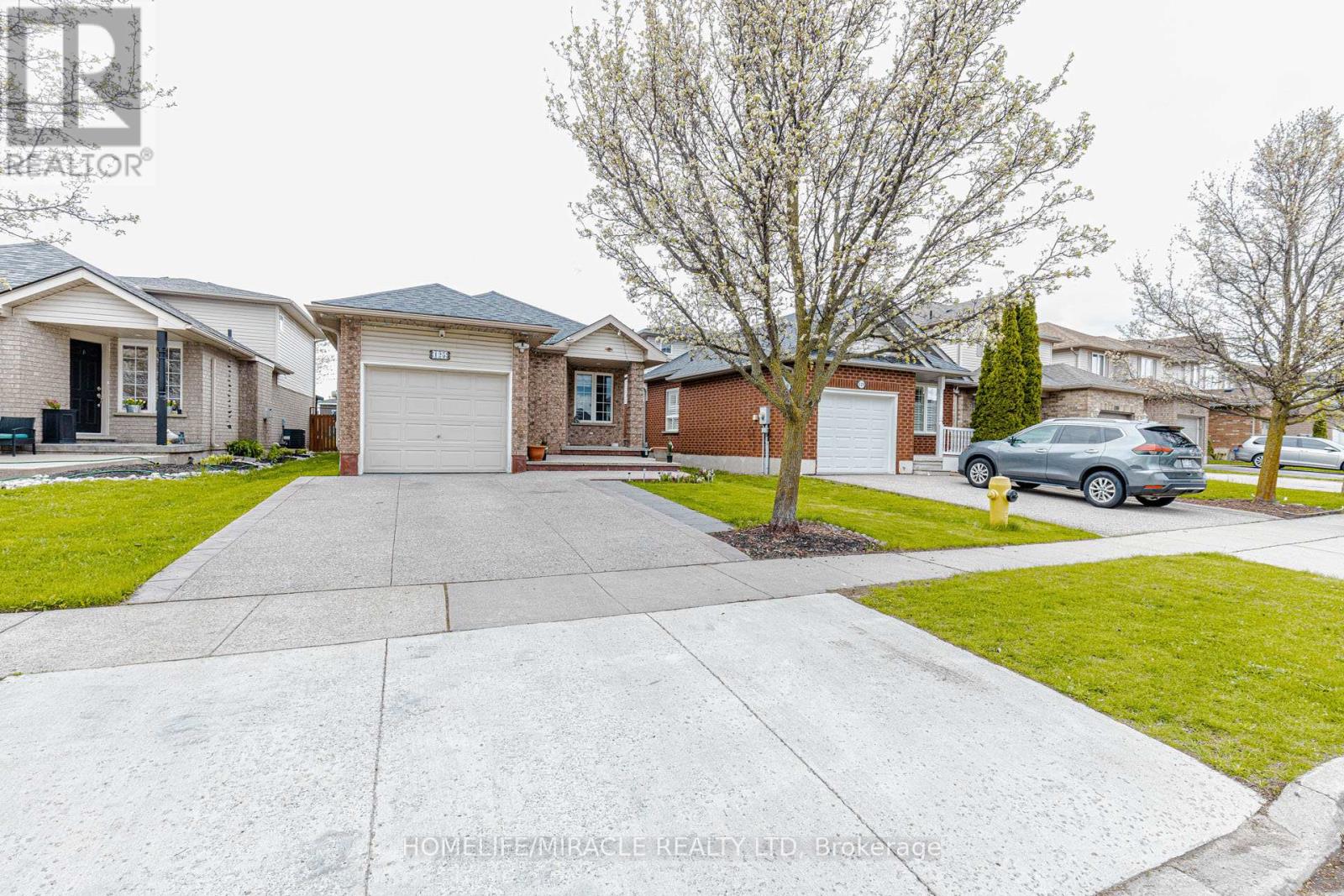 125 HAWKINS DRIVE - Image 2