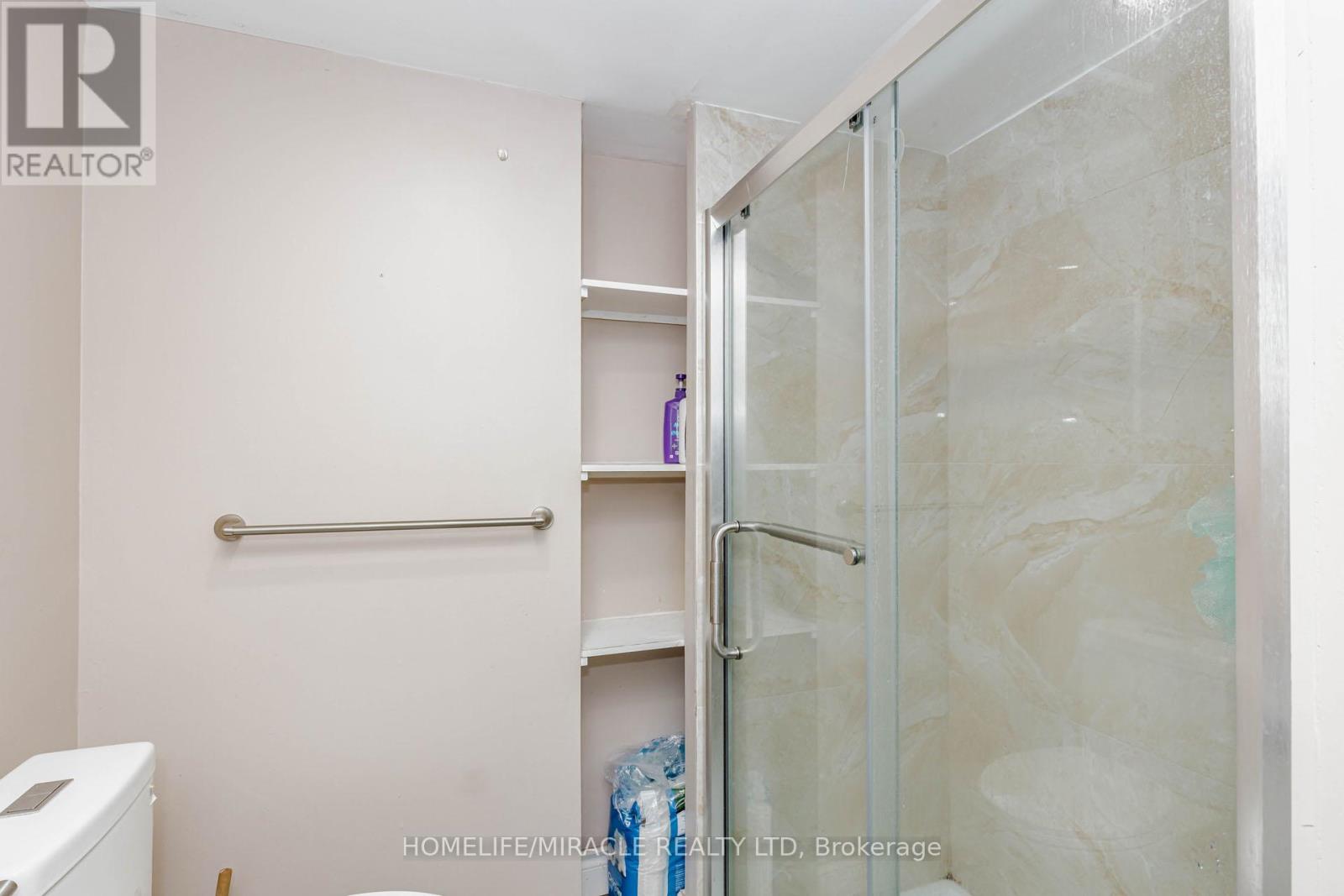 125 HAWKINS DRIVE - 26