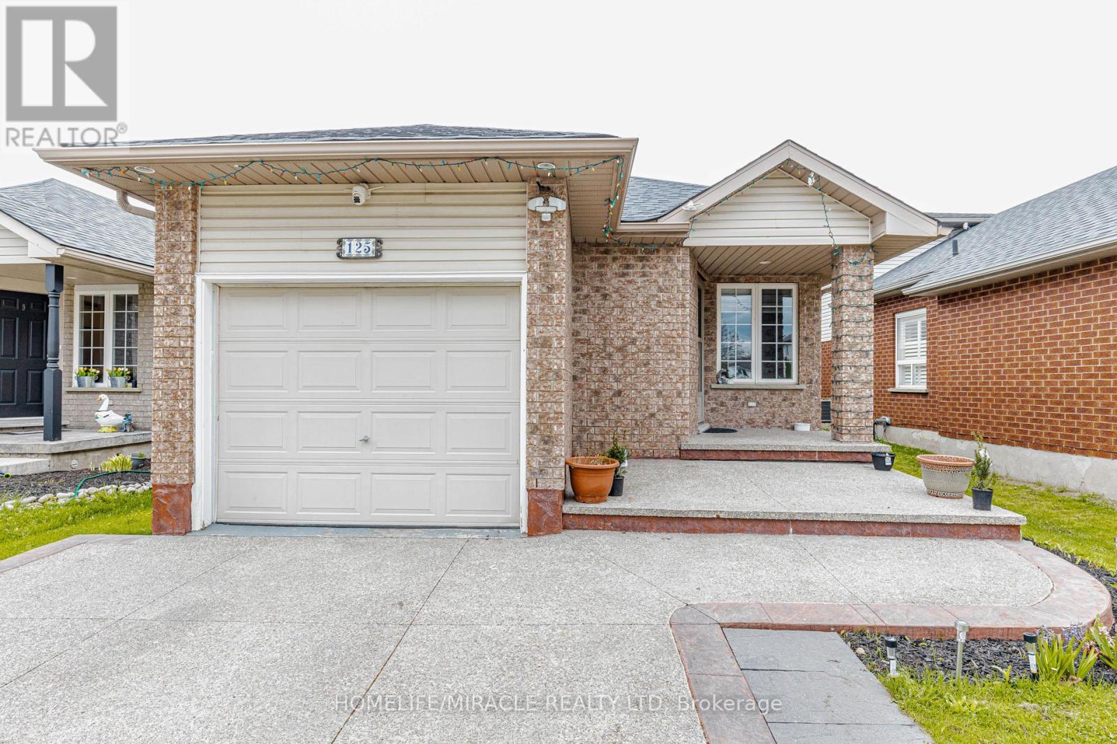 125 HAWKINS DRIVE - 5